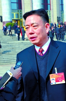 劉德輝:心系民生的企業(yè)家
