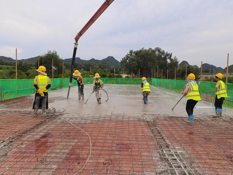 市政公司中泰崇左產業(yè)園供水工程(二期)項目主體結構封頂